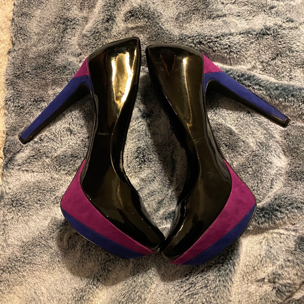 Jessica Simpson heels